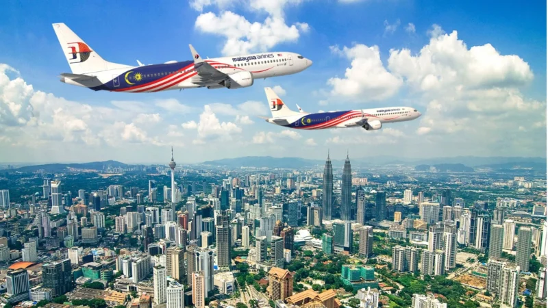 Malaysia Aviation Group has placed a firm order for 18 Boeing 737-8s and 12 737-10 single-aisle jets, and options for 30 more, to renew Malaysia Airlines’ (MAS) fleet with more fuel-efficient aircraft, and to help meet growing travel demand in Southeast Asia.