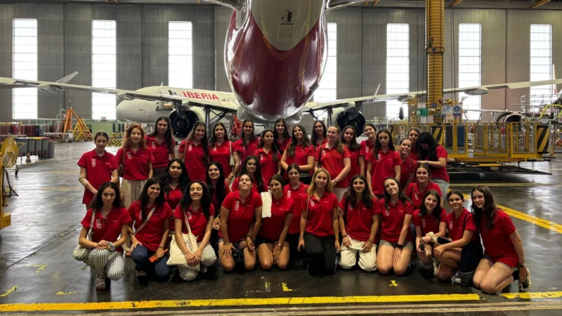 Iberia has hosted the latest edition of its initiative aimed at encouraging young women to consider careers in aviation.