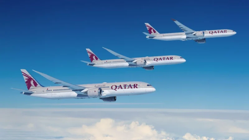 Qatar Airways has placed the largest aircraft order in its history, signing a deal with Boeing for up to 210 widebody jets — including 160 firm orders and options for 50 more.